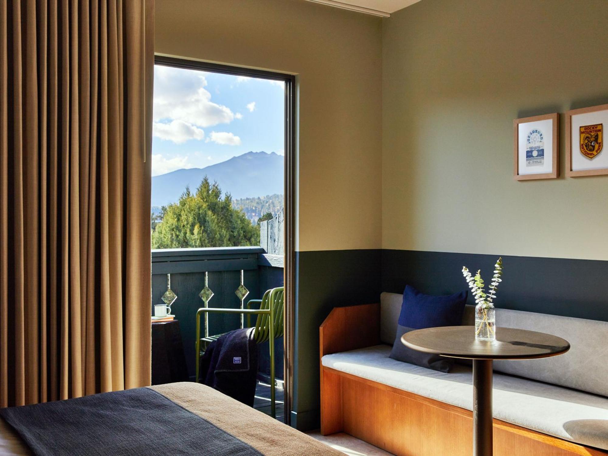 Trailborn Rocky Mountains Outpost Hotel Естес Парк Екстериор снимка